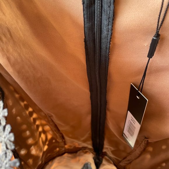 Black Lace Top NWT Size Small Romantic Lined - Picture 6 of 15